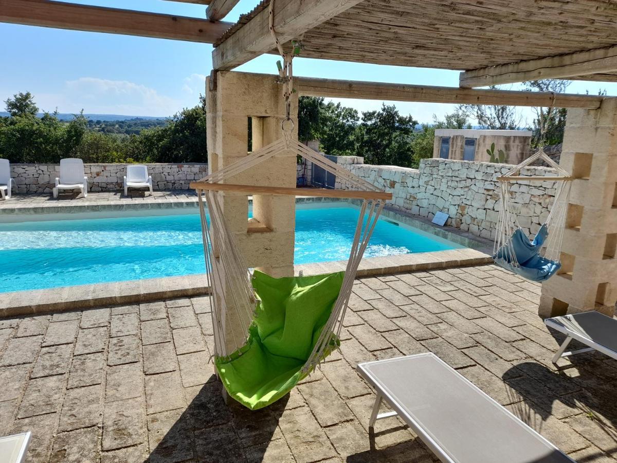 Dimora Verde B Con Trullo Masseria Poesia Cisternino Exterior photo