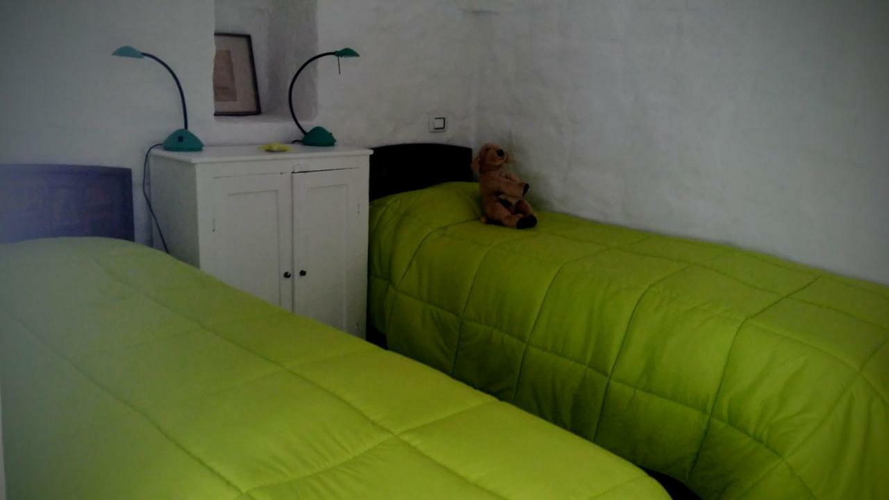 Dimora Verde B Con Trullo Masseria Poesia Cisternino Exterior photo
